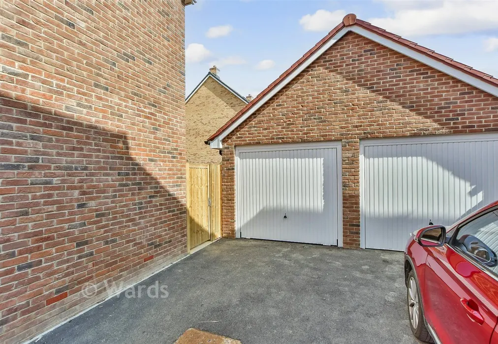 Garage - Blake Gardens, Scocles Road, Minster On Sea, Sheerness, Kent - Wards of Kent