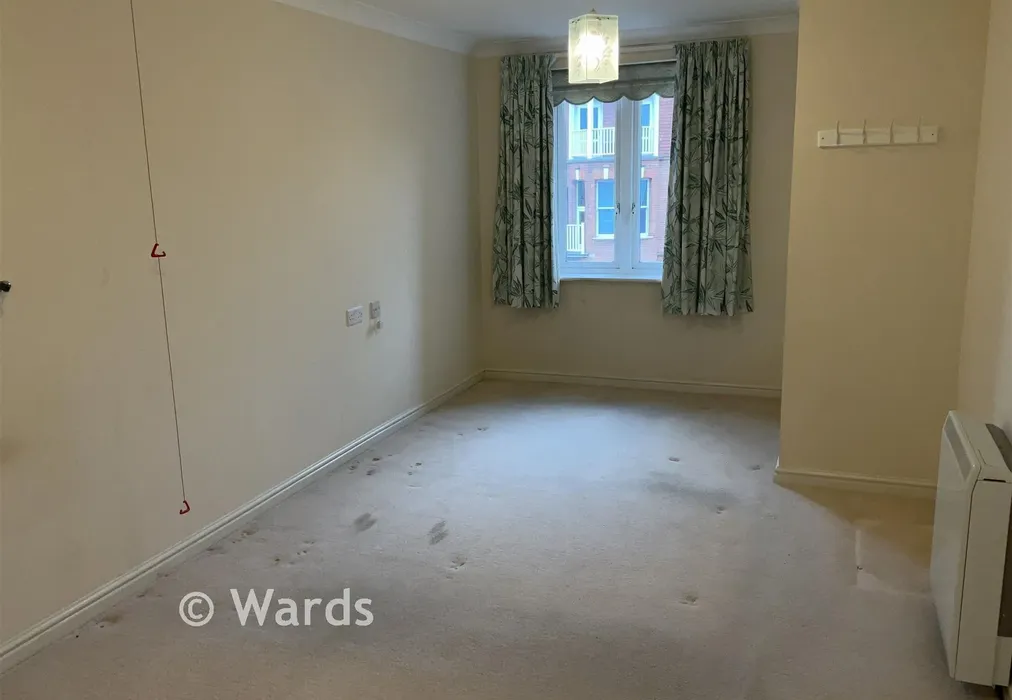 Bedroom 1 - Harold Road, Margate, Kent - Wards of Kent