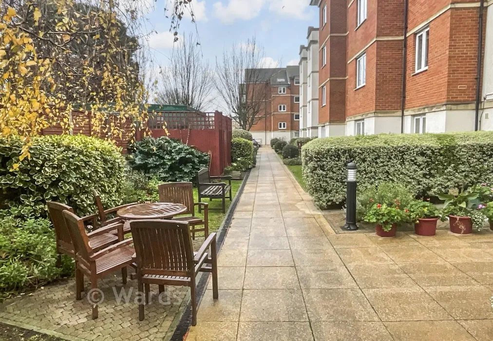 Communal Garden - Harold Road, Margate, Kent - Wards of Kent