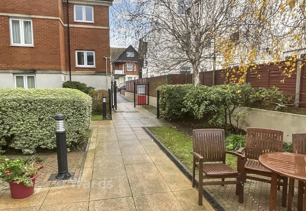 Communal Garden - Harold Road, Margate, Kent - Wards of Kent