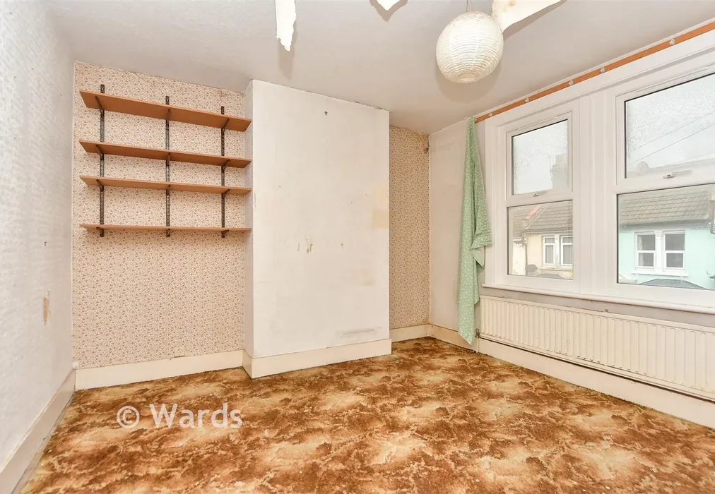 Bedroom 1 - Foord Street, Rochester, Kent - Wards of Kent
