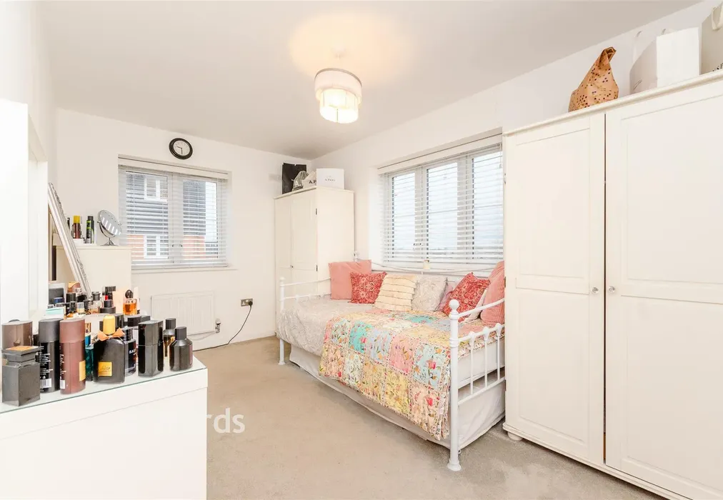 Bedroom 2 - Barchamber Way, Gravesend, Kent - Wards of Kent