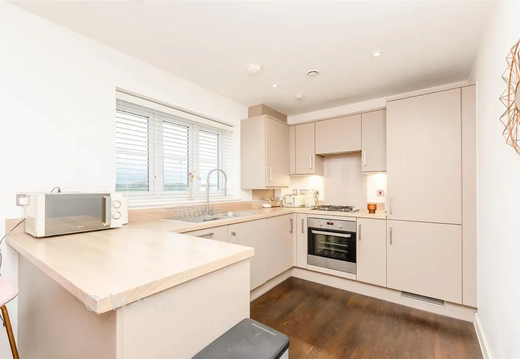 Kitchen/Lounge/Diner - Barchamber Way, Gravesend, Kent - Wards of Kent