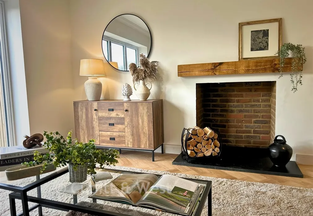 Lounge - Lewes Road, The Orchards, Ridgewood, Uckfield, East Sussex - Wards of Kent