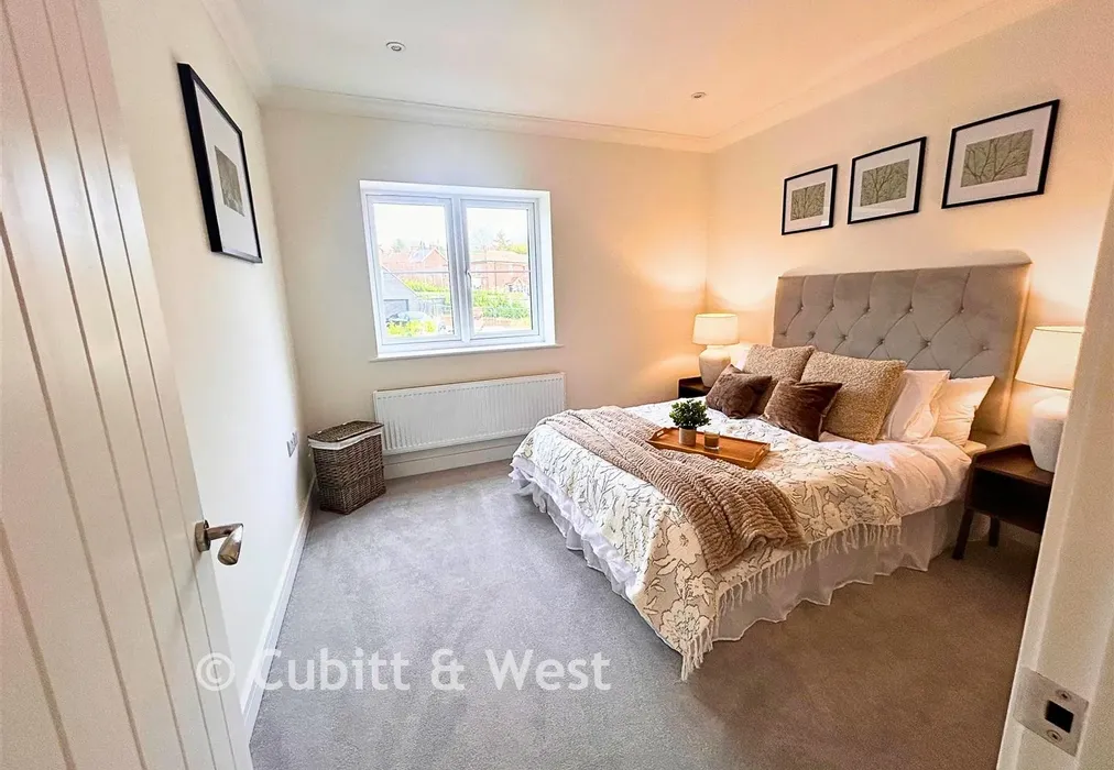 Bedroom 3 - Lewes Road, The Orchards, Ridgewood, Uckfield, East Sussex - Wards of Kent