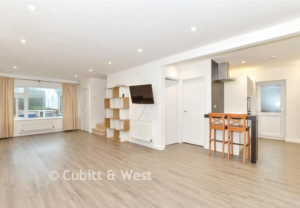 Lounge/Diner - Montgomery Walk, Waterlooville, Hampshire - Wards of Kent