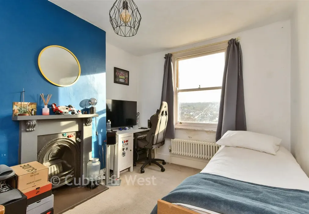 Bedroom 2 - Richmond Road, Brighton, East Sussex - Wards of Kent