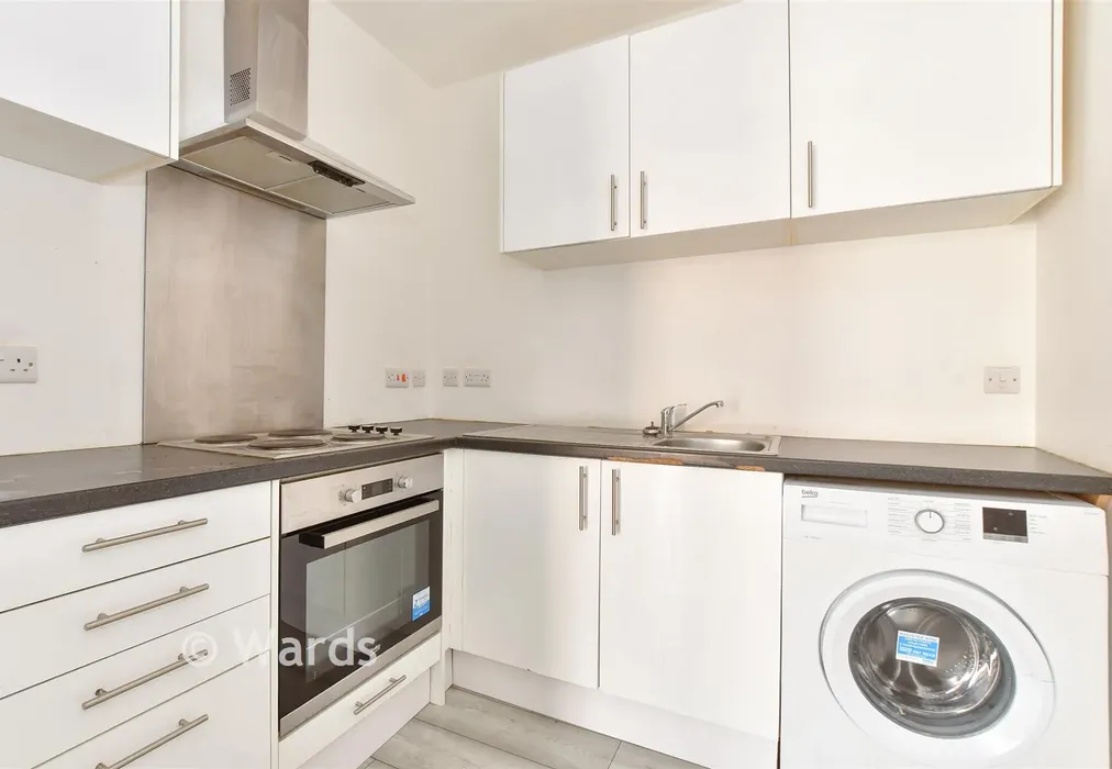 Kitchen - Broomfield Crescent, Folkestone, Kent - Wards of Kent