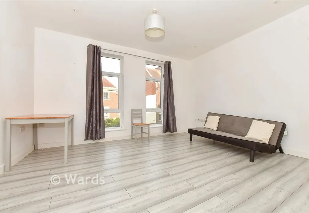 Lounge - Broomfield Crescent, Folkestone, Kent - Wards of Kent