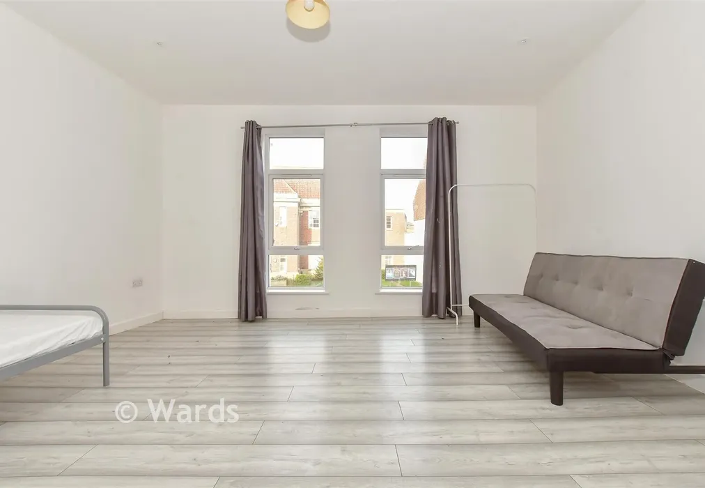 Lounge/ Bedroom - Broomfield Crescent, Folkestone, Kent - Wards of Kent