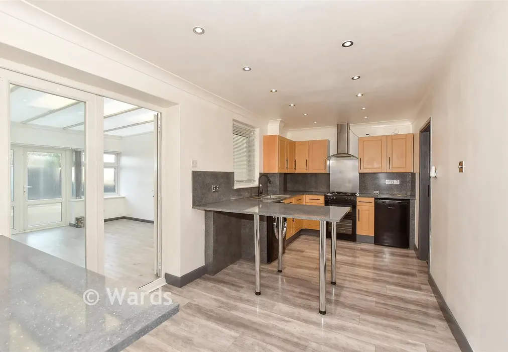 Lounge (Farmhouse style) - Clements Road, Ramsgate, Kent - Wards of Kent