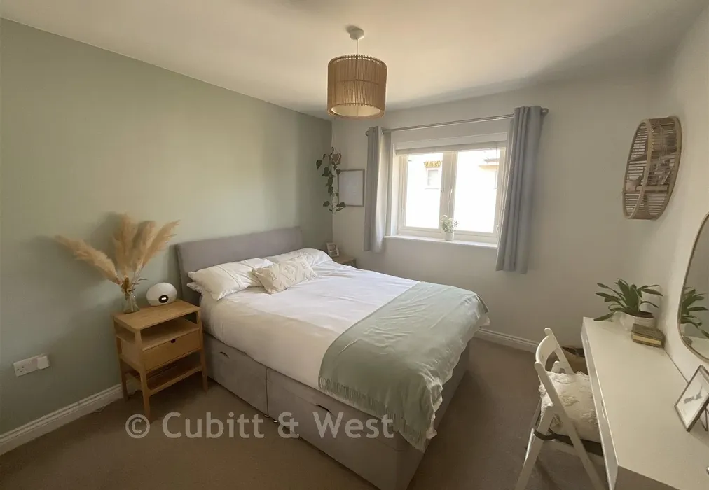 New Bedroom. - Gordon Road, Haywards Heath, West Sussex - Wards of Kent