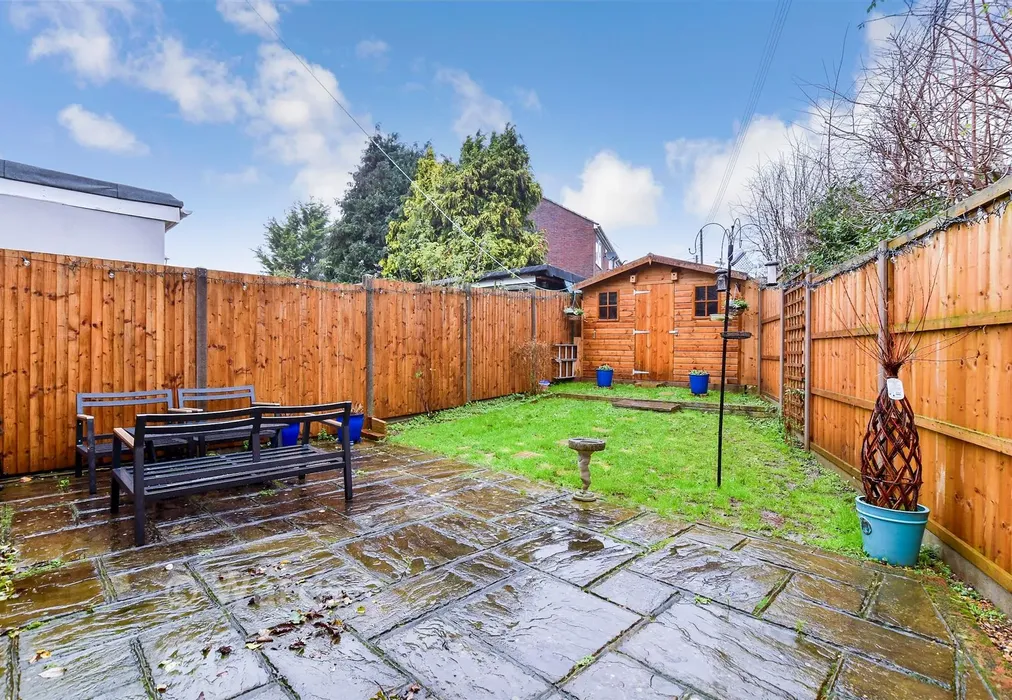 Rear Garden - Green Lane, Langley, Maidstone, Kent - Wards of Kent