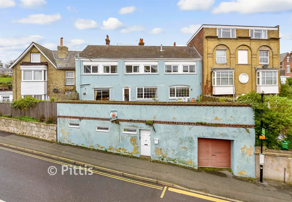 External (Web)* - Terminus Road, Cowes, Isle of Wight - Wards of Kent