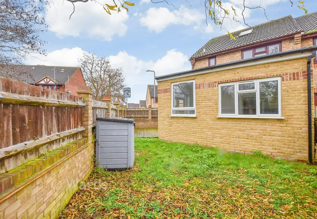 Rear Garden - Beauvoir Drive, Church Milton, Sittingbourne, Kent - Wards of Kent