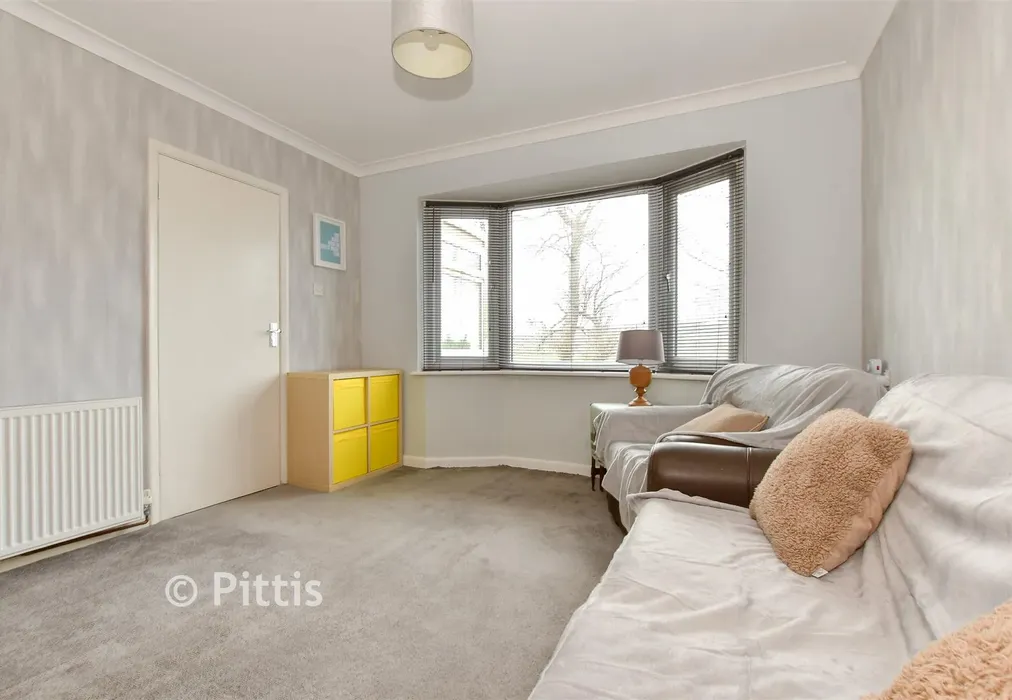 Lounge - Newport Road, Apse Heath, Sandown, Isle of Wight - Wards of Kent
