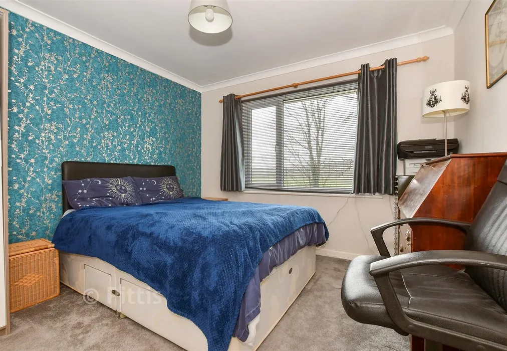 Bedroom 1 - Newport Road, Apse Heath, Sandown, Isle of Wight - Wards of Kent