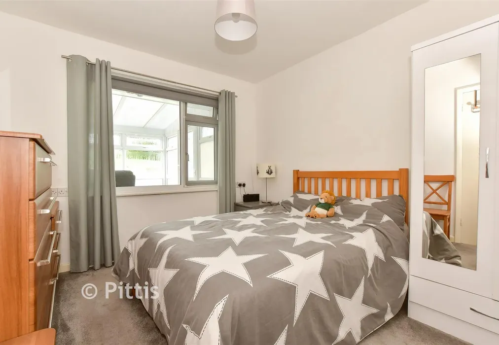 Bedroom 2 - Newport Road, Apse Heath, Sandown, Isle of Wight - Wards of Kent