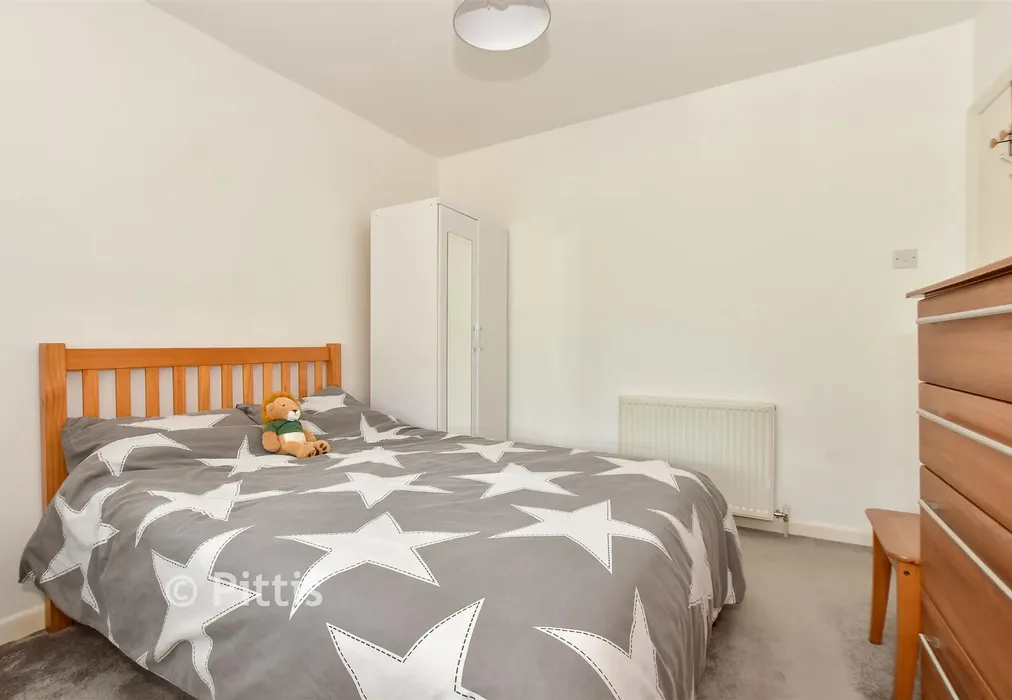 Bedroom 2 - Newport Road, Apse Heath, Sandown, Isle of Wight - Wards of Kent