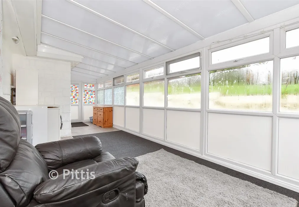 Conservatory - Newport Road, Apse Heath, Sandown, Isle of Wight - Wards of Kent