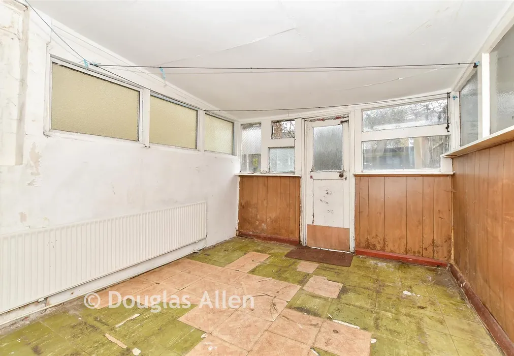 Garden Room - Halley Road, London - Wards of Kent