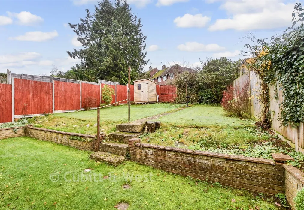 Rear Garden - Nursery Hill, Shamley Green, Guildford, Surrey - Wards of Kent