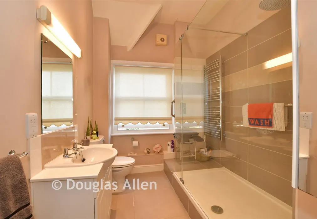 Shower Room - Village Way, Barkingside, Ilford, Essex - Wards of Kent