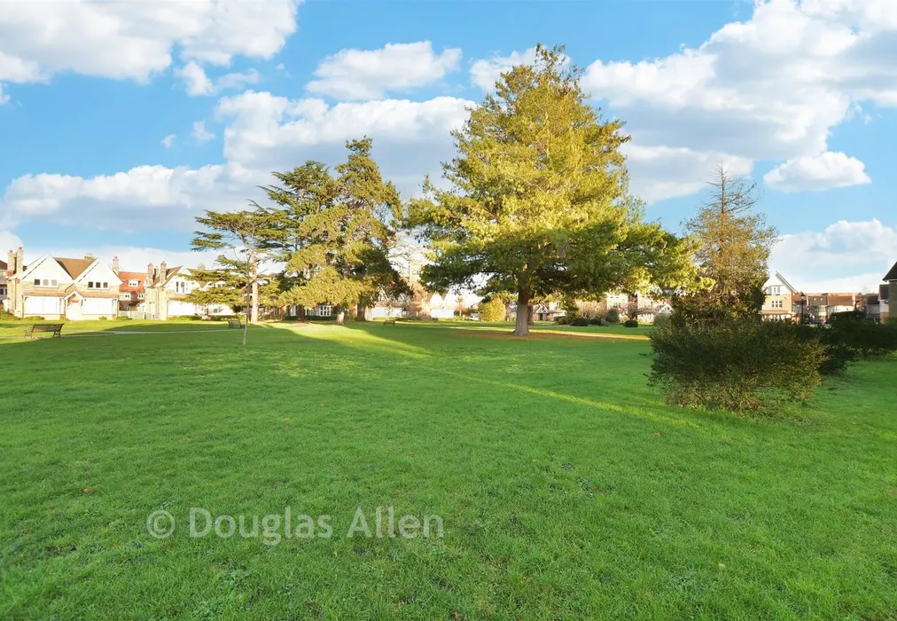 Surrounding Area - Village Way, Barkingside, Ilford, Essex - Wards of Kent