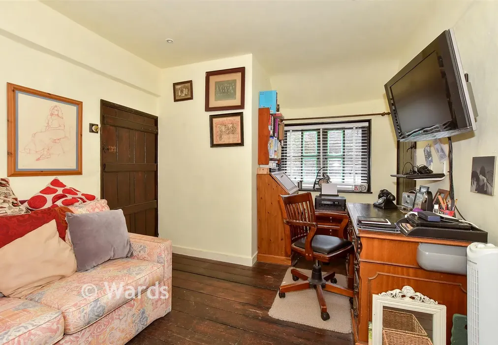 Bedroom 2 - Chapel Row, Herne Bay, Kent - Wards of Kent