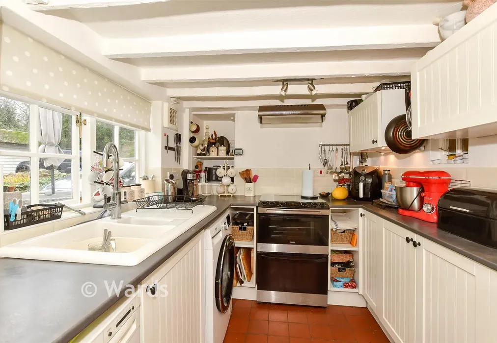 Kitchen - Chapel Row, Herne Bay, Kent - Wards of Kent