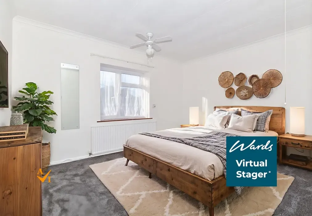 Bedroom 1 (Farmhouse style) - Meadow Crescent, Upper Halling, Rochester, Kent - Wards of Kent