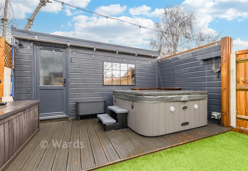 Patio / Decking - Eynsford Road, Farningham, Dartford, Kent - Wards of Kent