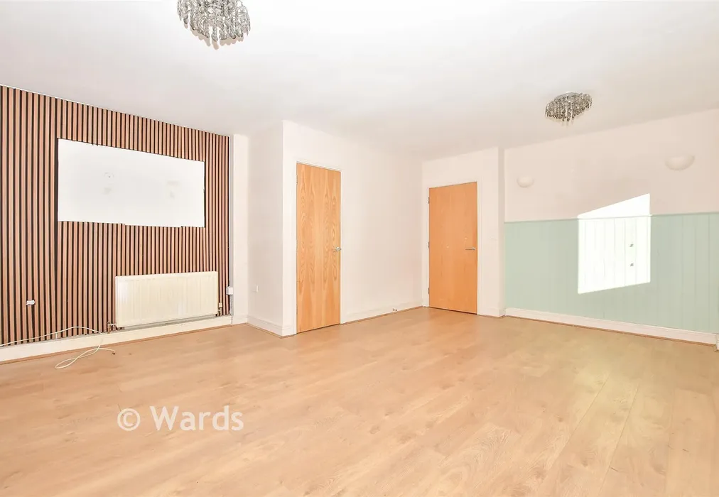 Lounge/Diner - New Hythe Lane, Larkfield, Kent - Wards of Kent