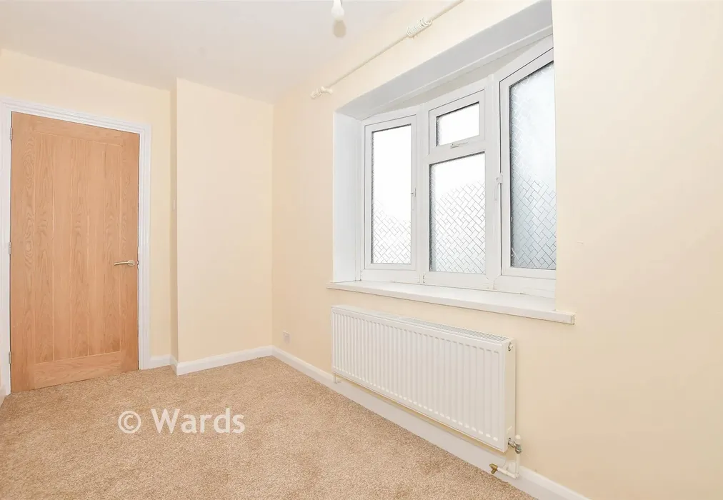 Bedroom 3 - Teston Road, Offham, West Malling, Kent - Wards of Kent