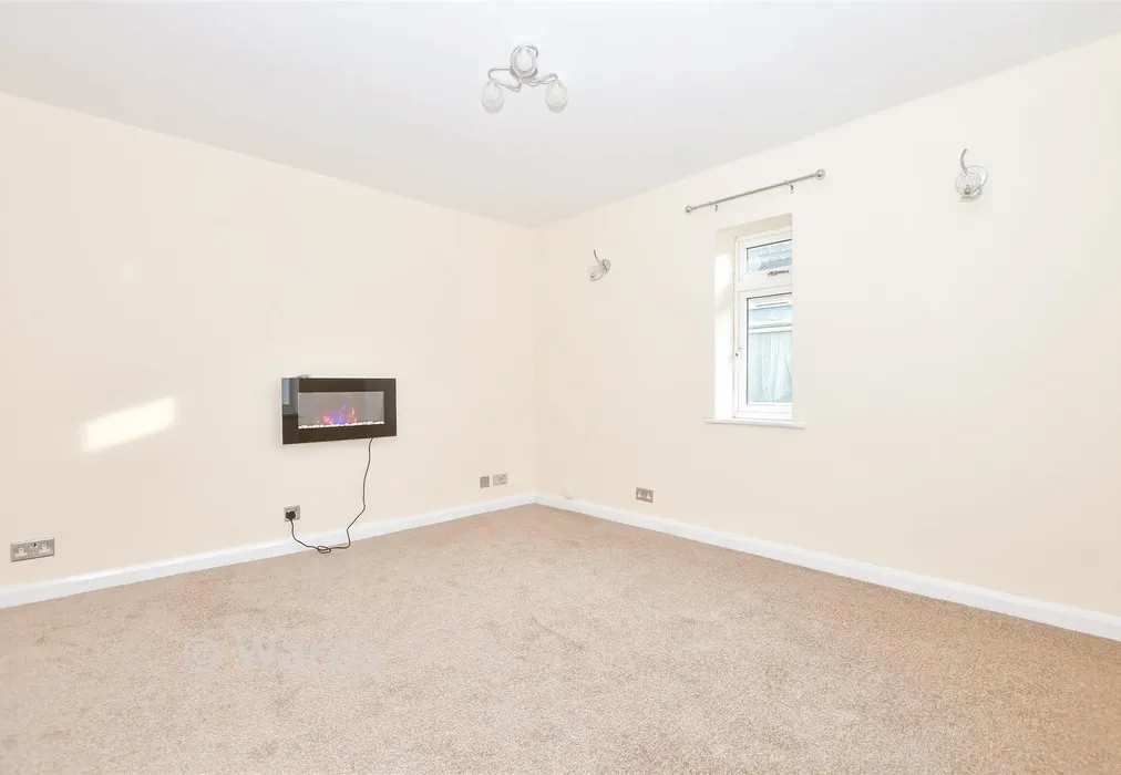 Lounge - Teston Road, Offham, West Malling, Kent - Wards of Kent