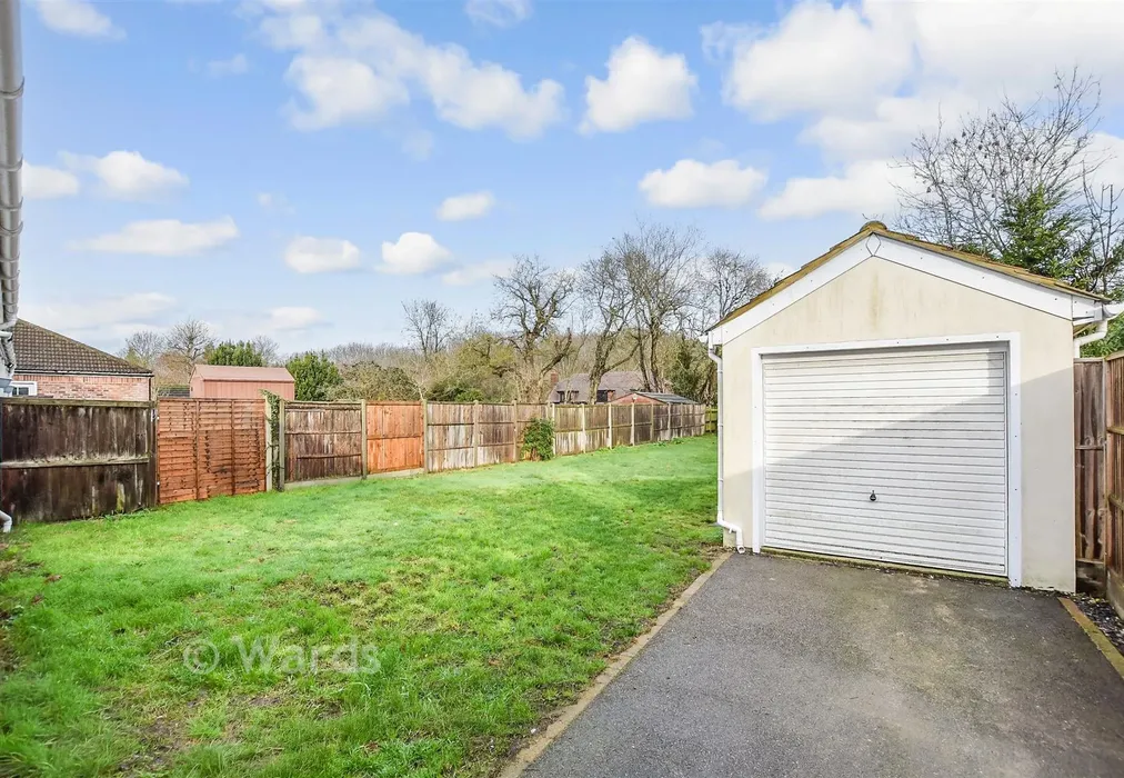Garage - Teston Road, Offham, West Malling, Kent - Wards of Kent