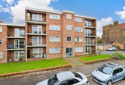 Woodford Green, Woodford Green, Essex - Wards of Kent