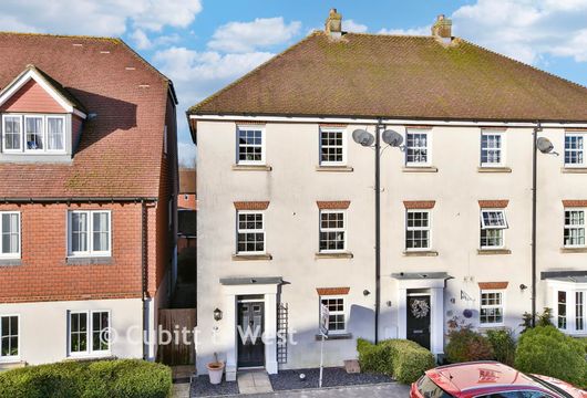 Brookfield Drive, Horley, Surrey - Wards of Kent