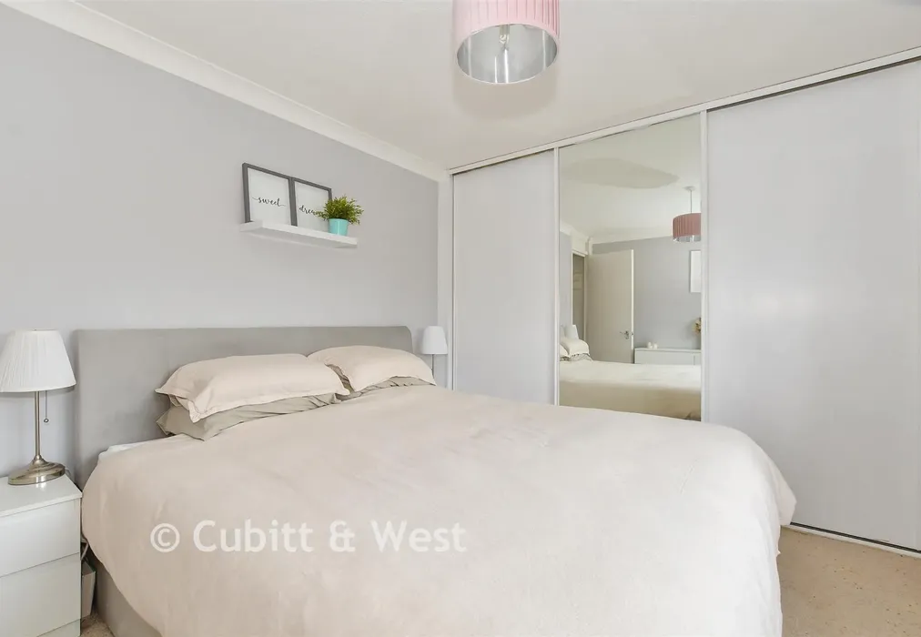 Bedroom - Willow Close, Beare Green, Dorking, Surrey - Wards of Kent