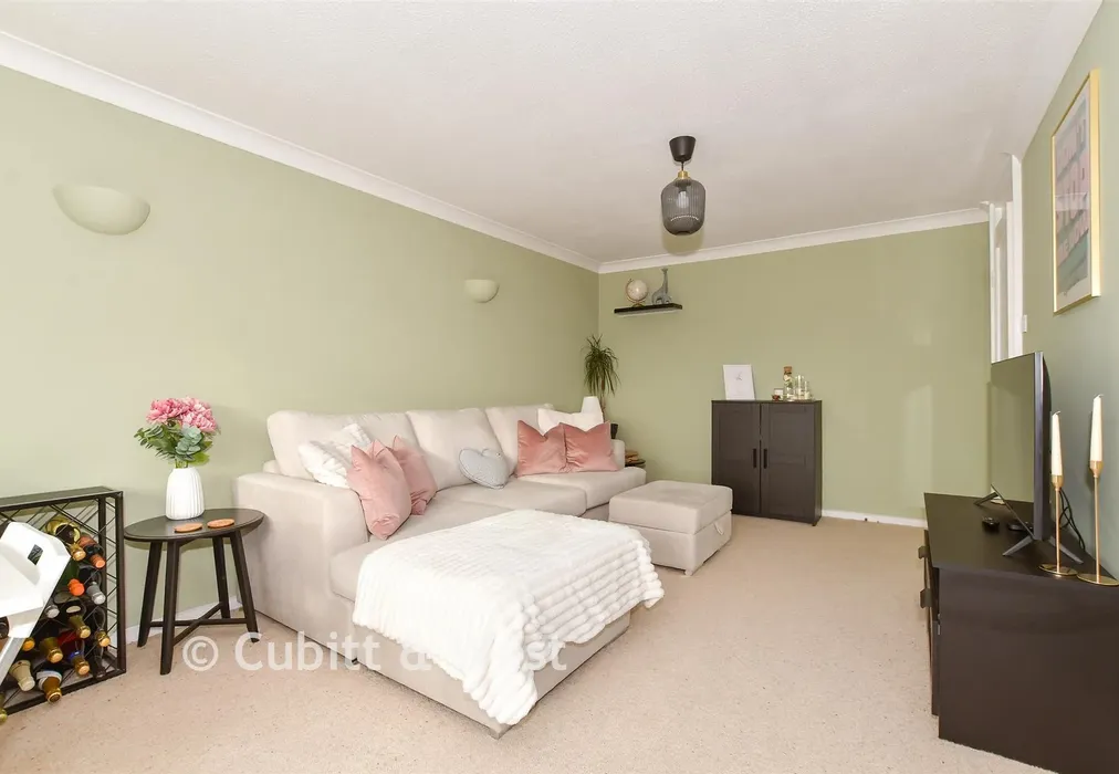 Lounge Area - Willow Close, Beare Green, Dorking, Surrey - Wards of Kent