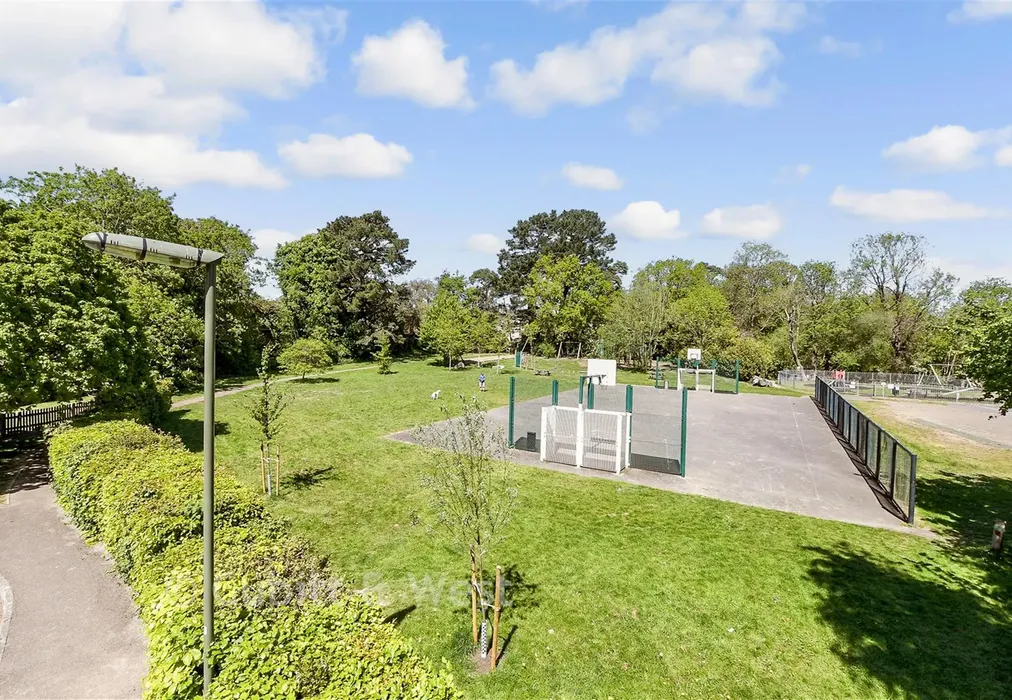 Surrounding Area - Willow Close, Beare Green, Dorking, Surrey - Wards of Kent
