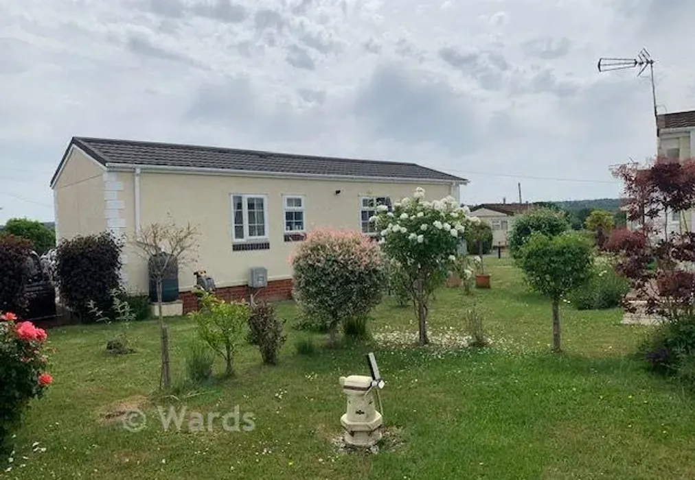 Garden - Rye Lane, Dunton Green, Sevenoaks, Kent - Wards of Kent