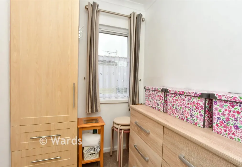 Bedroom 2 - Rye Lane, Dunton Green, Sevenoaks, Kent - Wards of Kent