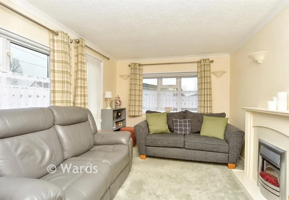 Lounge - Rye Lane, Dunton Green, Sevenoaks, Kent - Wards of Kent