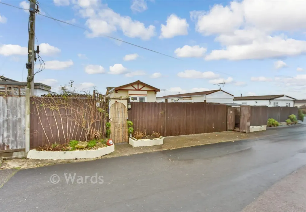 Driveway/Parking - Rye Lane, Dunton Green, Sevenoaks, Kent - Wards of Kent