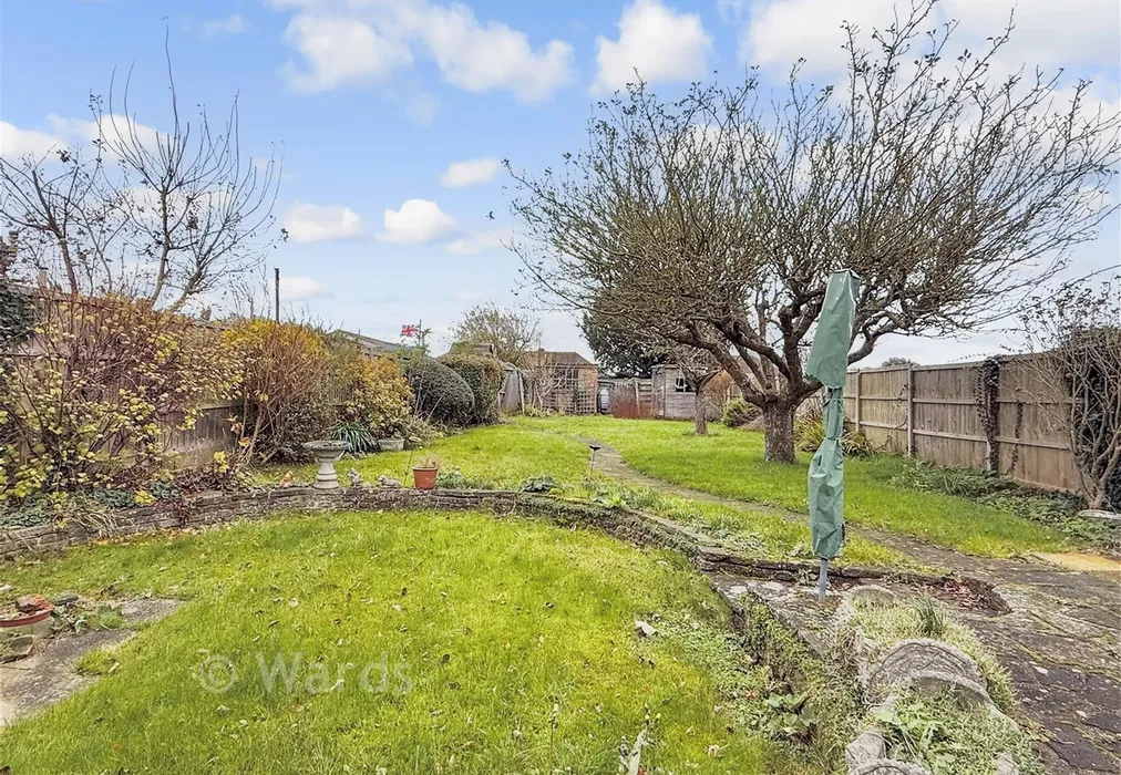 Rear Garden - Upper Avenue, Meopham, Kent - Wards of Kent