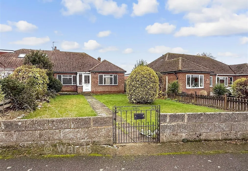 Front Web - Upper Avenue, Meopham, Kent - Wards of Kent