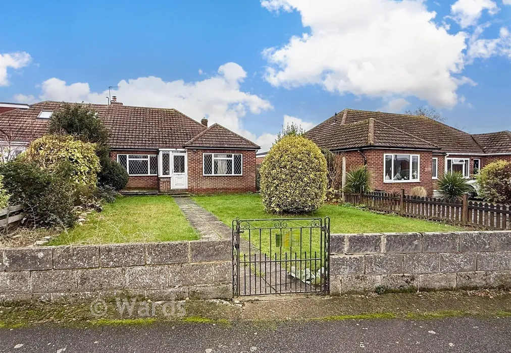 Front Brochure 2 - Upper Avenue, Meopham, Kent - Wards of Kent