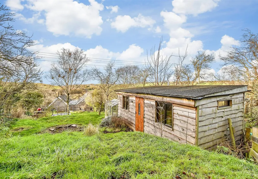 Workshop/Outbuildings - Canterbury Road, Hawkinge, Folkestone, Kent - Wards of Kent