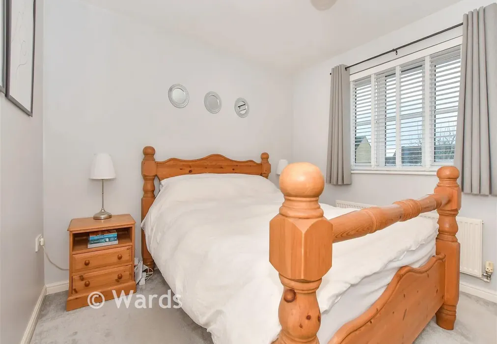 Bedroom 1 - Guernsey Way, Kennington, Ashford, Kent - Wards of Kent